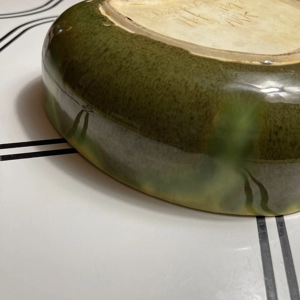 VTG Dryden Pottery Apple Bowl 9